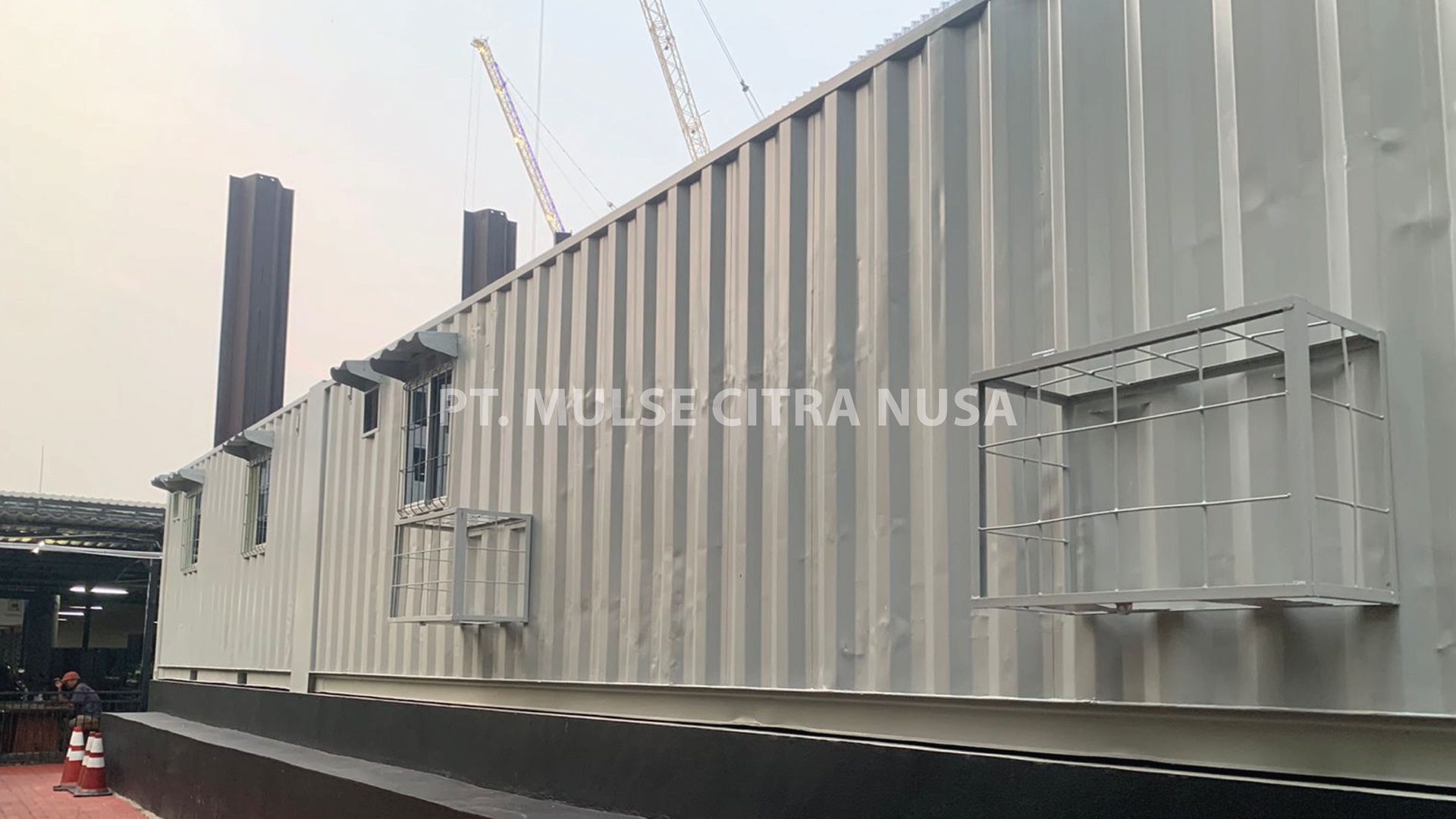 Modifikasi Kontainer